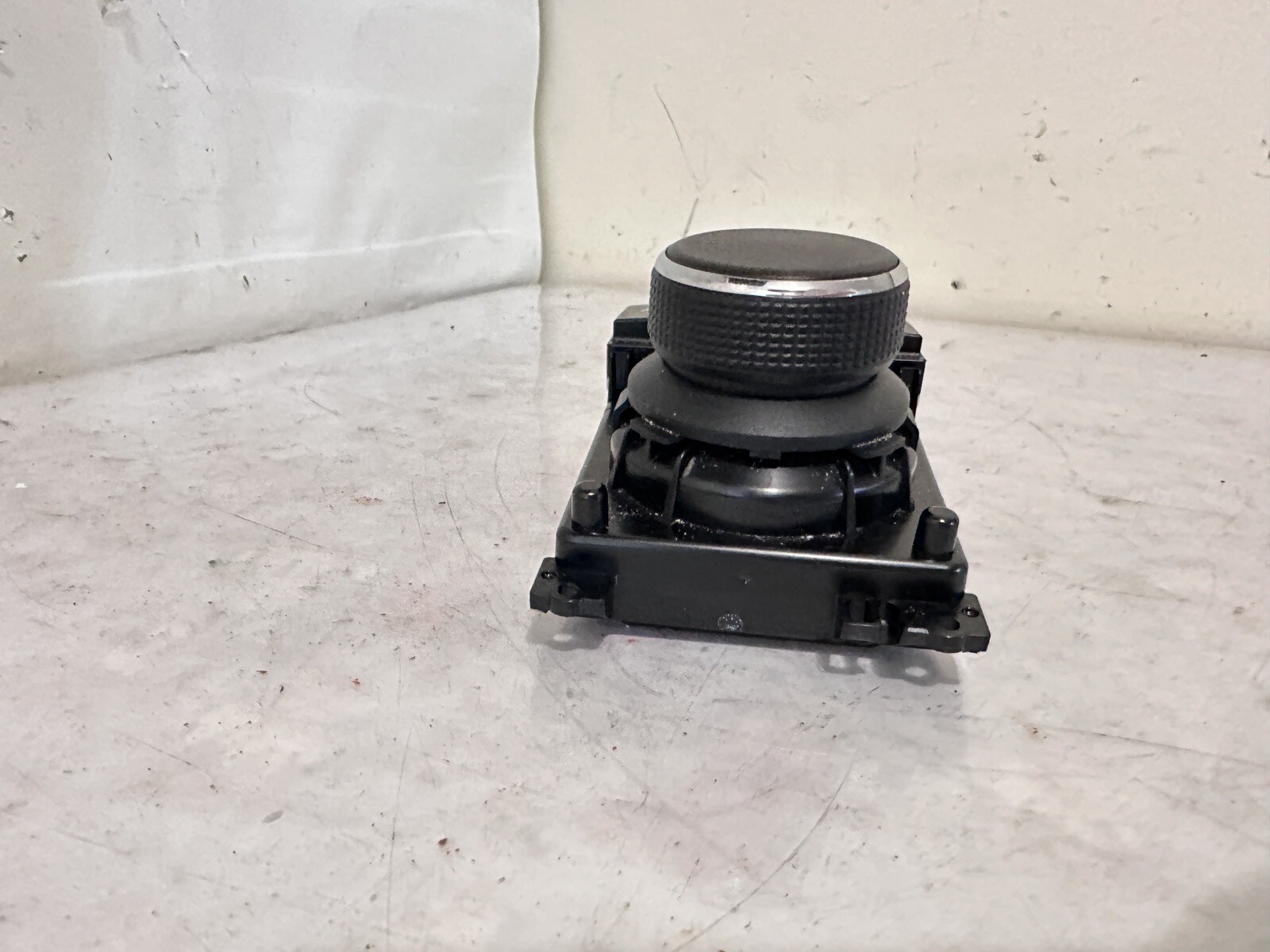 2016 ES350 Audio MENU CONTROLLER OEM 8478033110