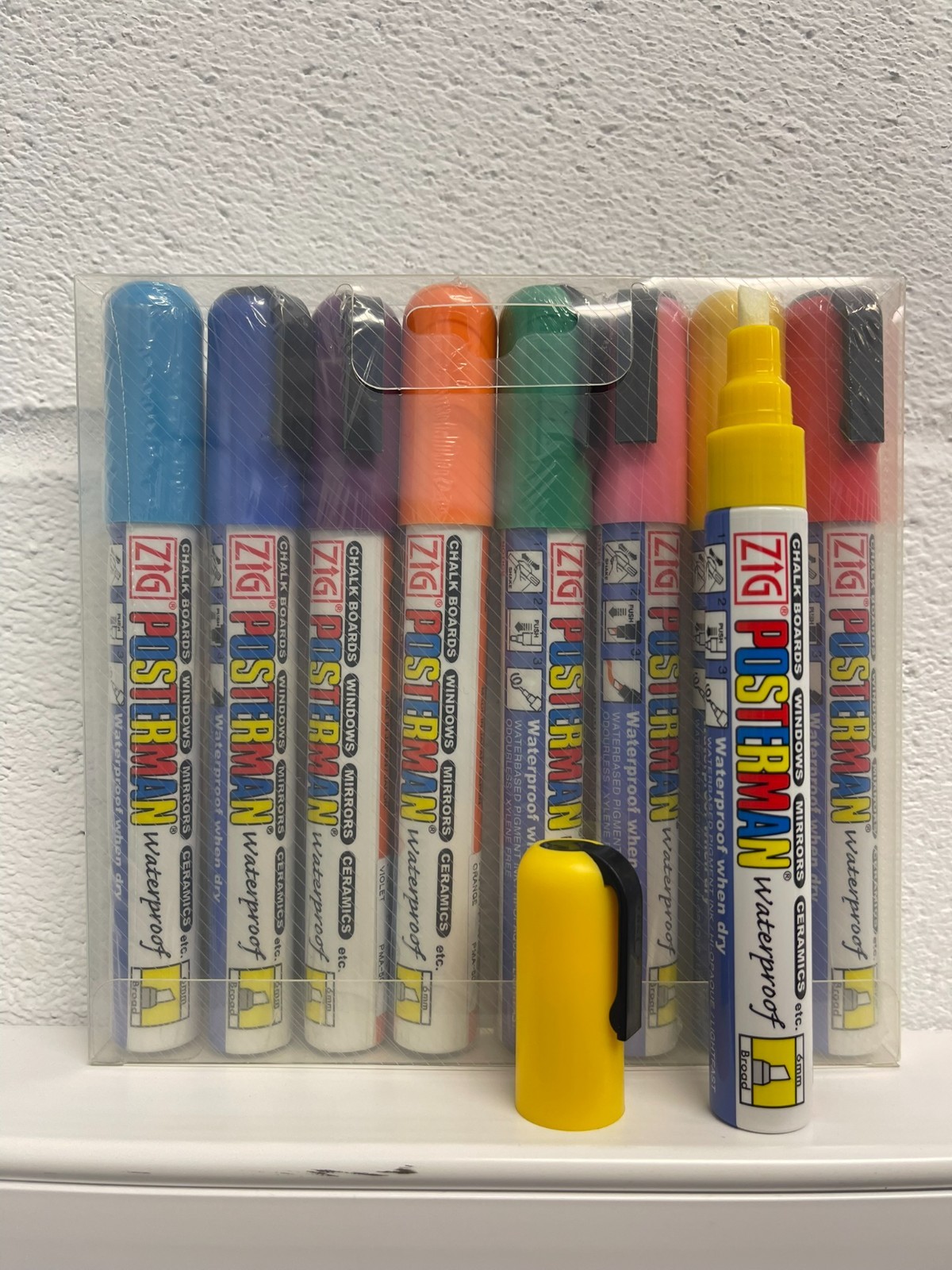 Kuretake ZIG Posterman PMA-50 Waterproof Chalk Pen – (8 Pack) Multicoloured
