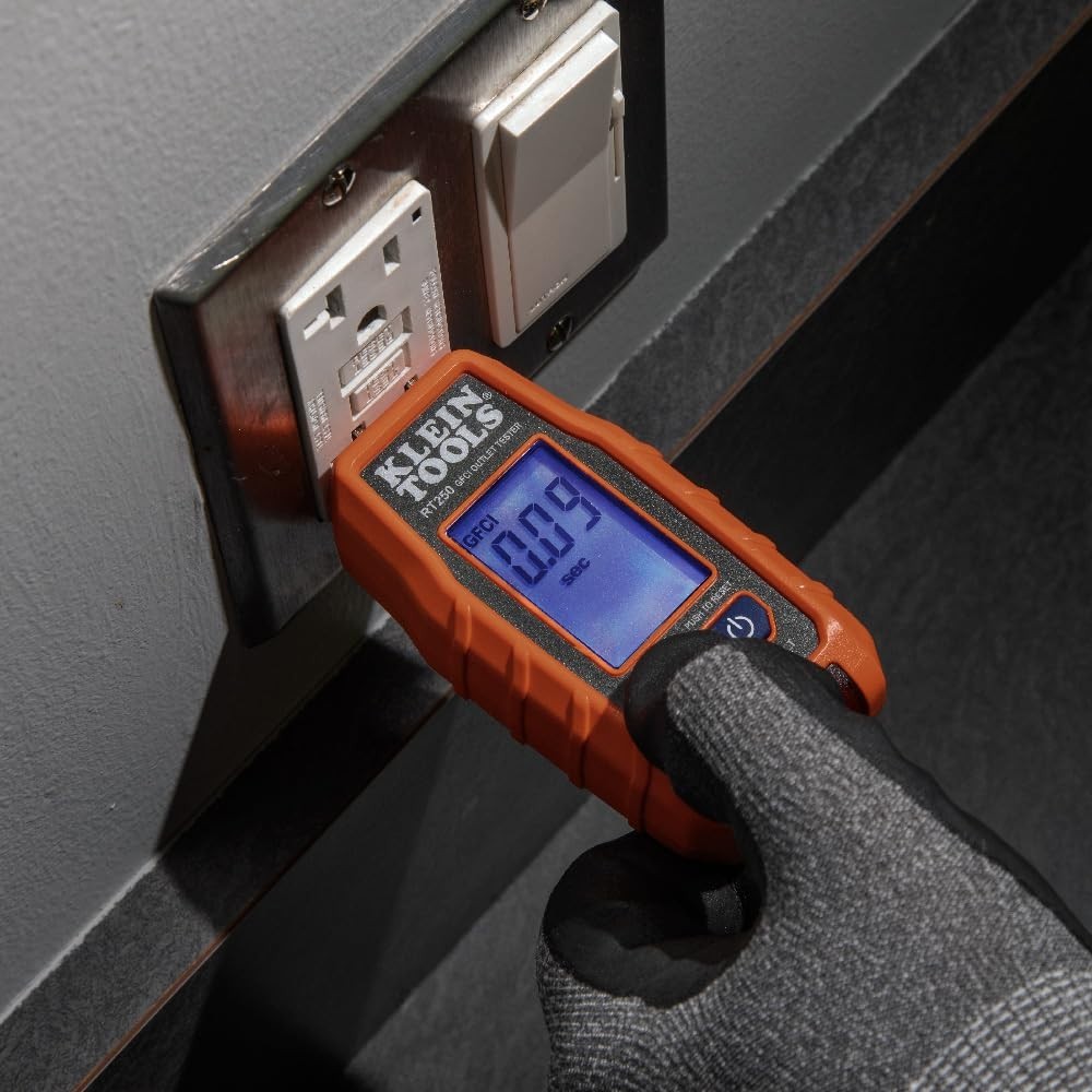 Klein Tools GFCI Outlet Tester with LCD & Fault Detection - 120V Voltage Reader