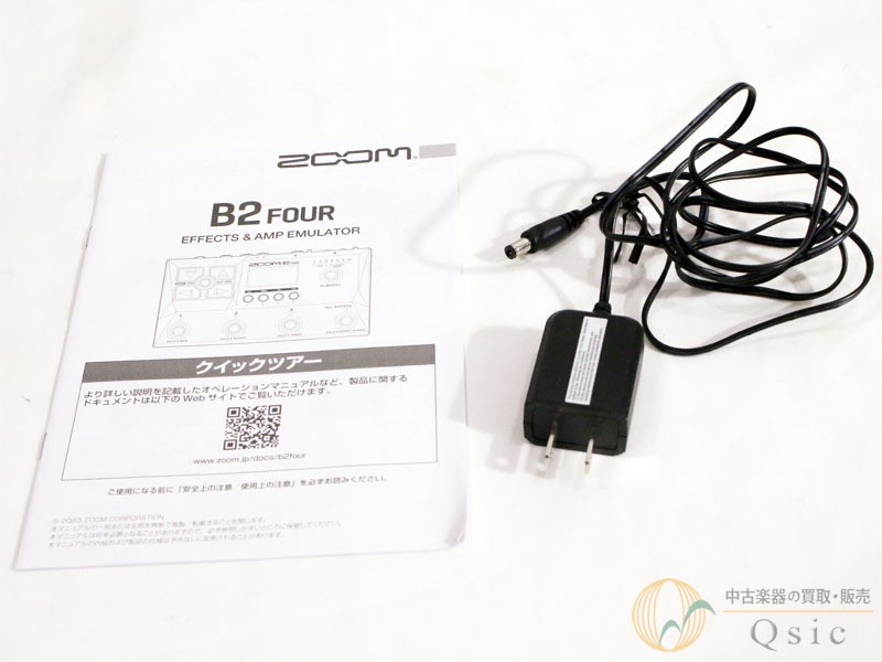 ZOOM B2 Four Multi-Effects Pedal 11 Amp Models 82 Effects Used