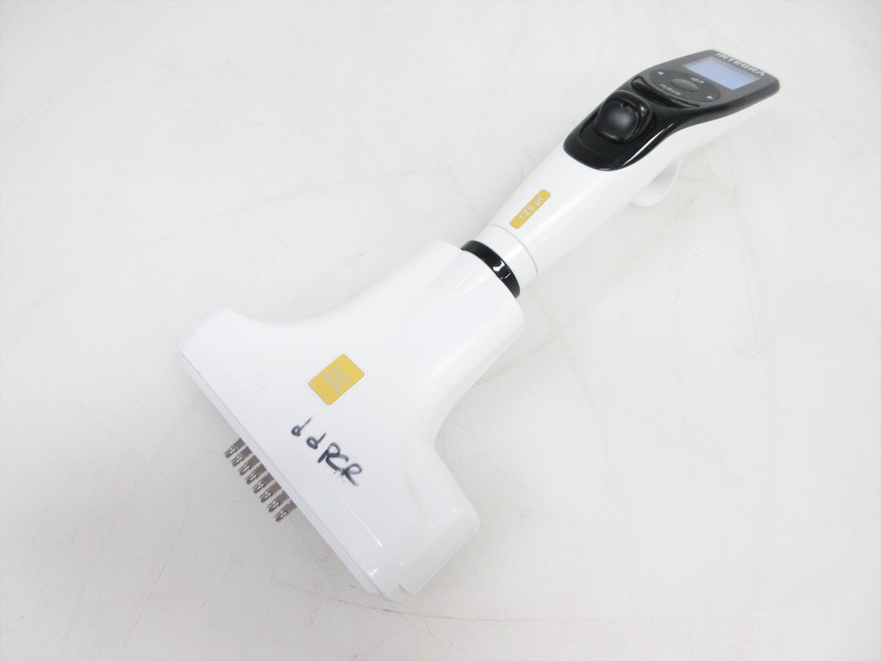 INTEGRA 4722 8 CHANNEL 125 uL VOYAGER MULTI PIPETTE ELECTRONIC ADJUST WIDTH