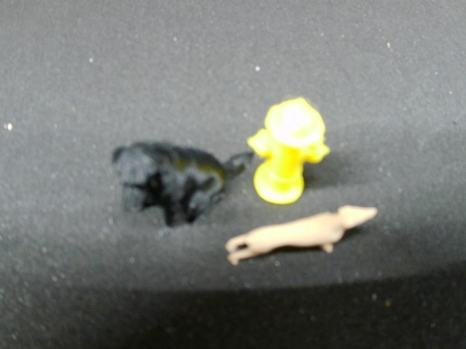1:48 0 Scale "The Local Legends" Dog & Hydrant Set - Caesar & Sluggo Cindershops