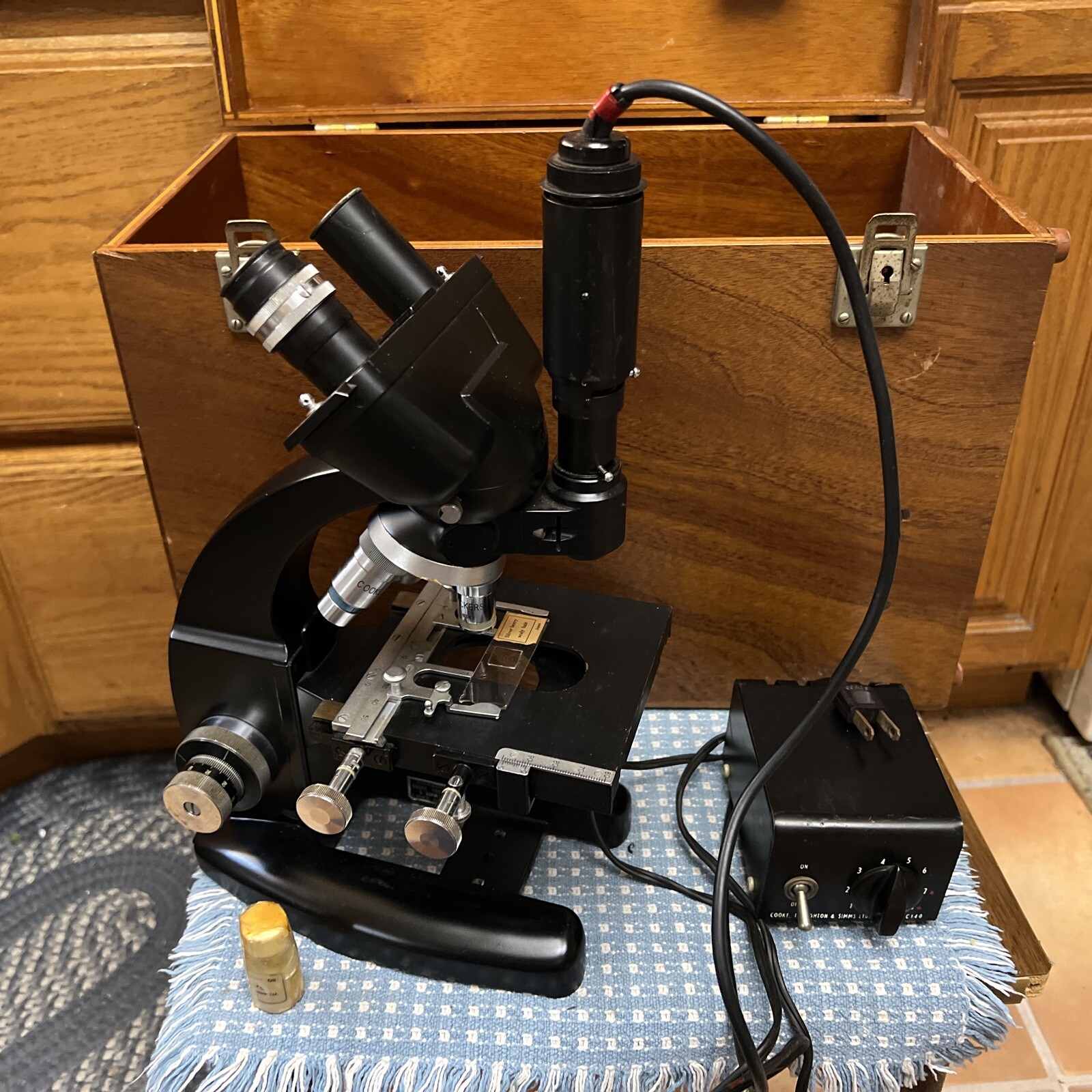 Cooke Troughton & Simms Microscope Wood box Case C140 Light M151731