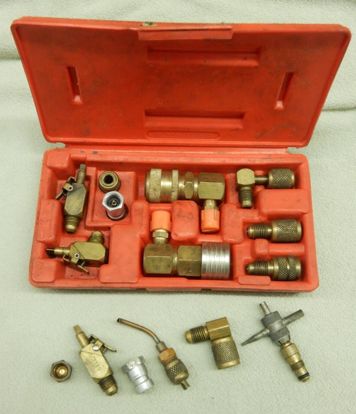 BLUE-POINT USA AIR CONDITIONING ADAPTOR SET PB45A + EXTRAS
