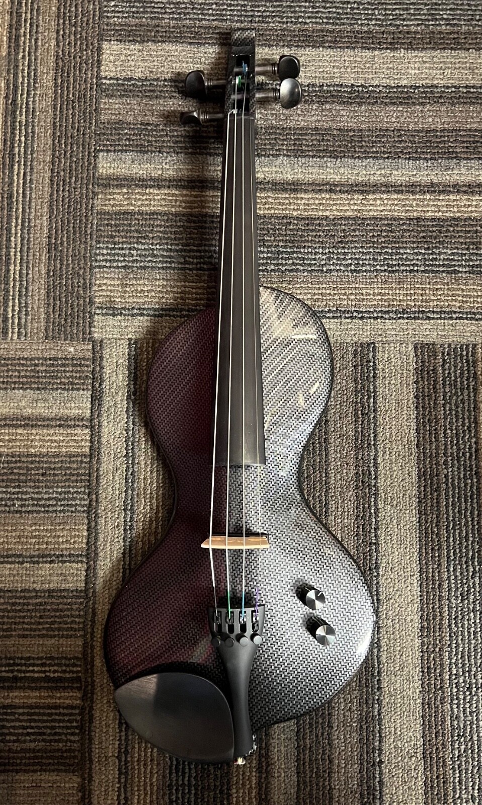 Kinglos  Electric Violin 4/4 Model: CWDS-1311 - Hand-Carved Body - Black