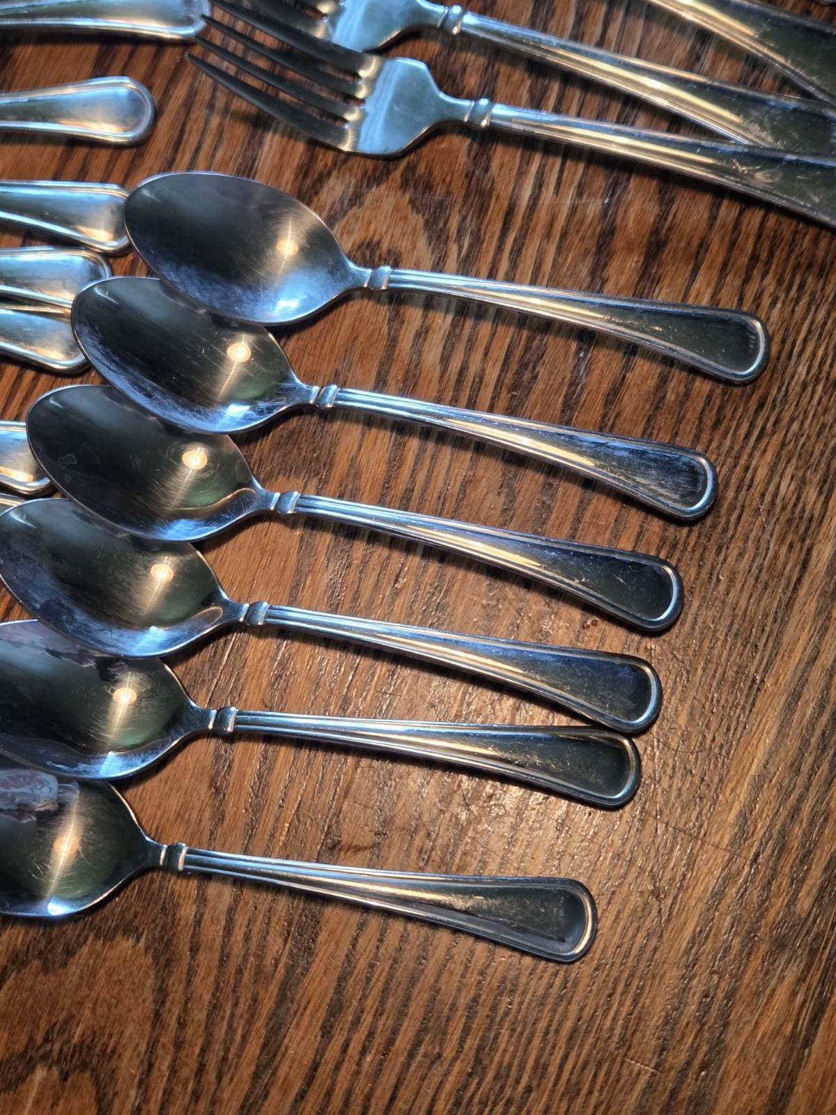 71 Pcs Reed & Barton MENDON Select 18/10 Stainless Flatware W/ Large Serving Pcs