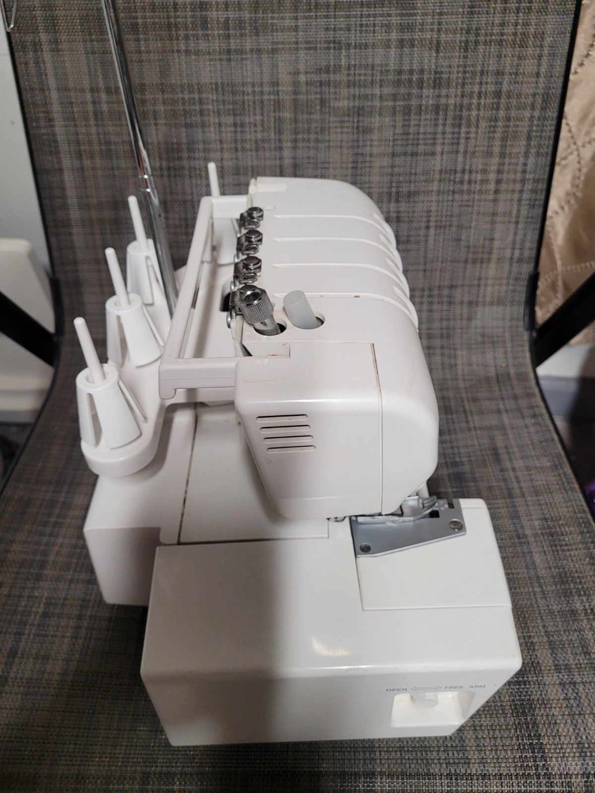Vintage Simplicity SL390 Sewing Machine, Untested