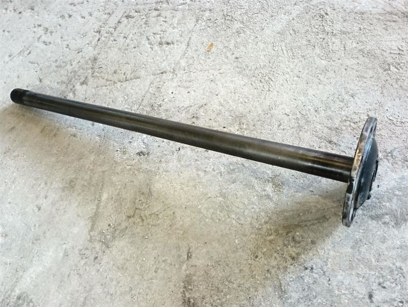 C1017 9484T Axle Shaft 41 Spline 44in. long 8-Bolt (10415540