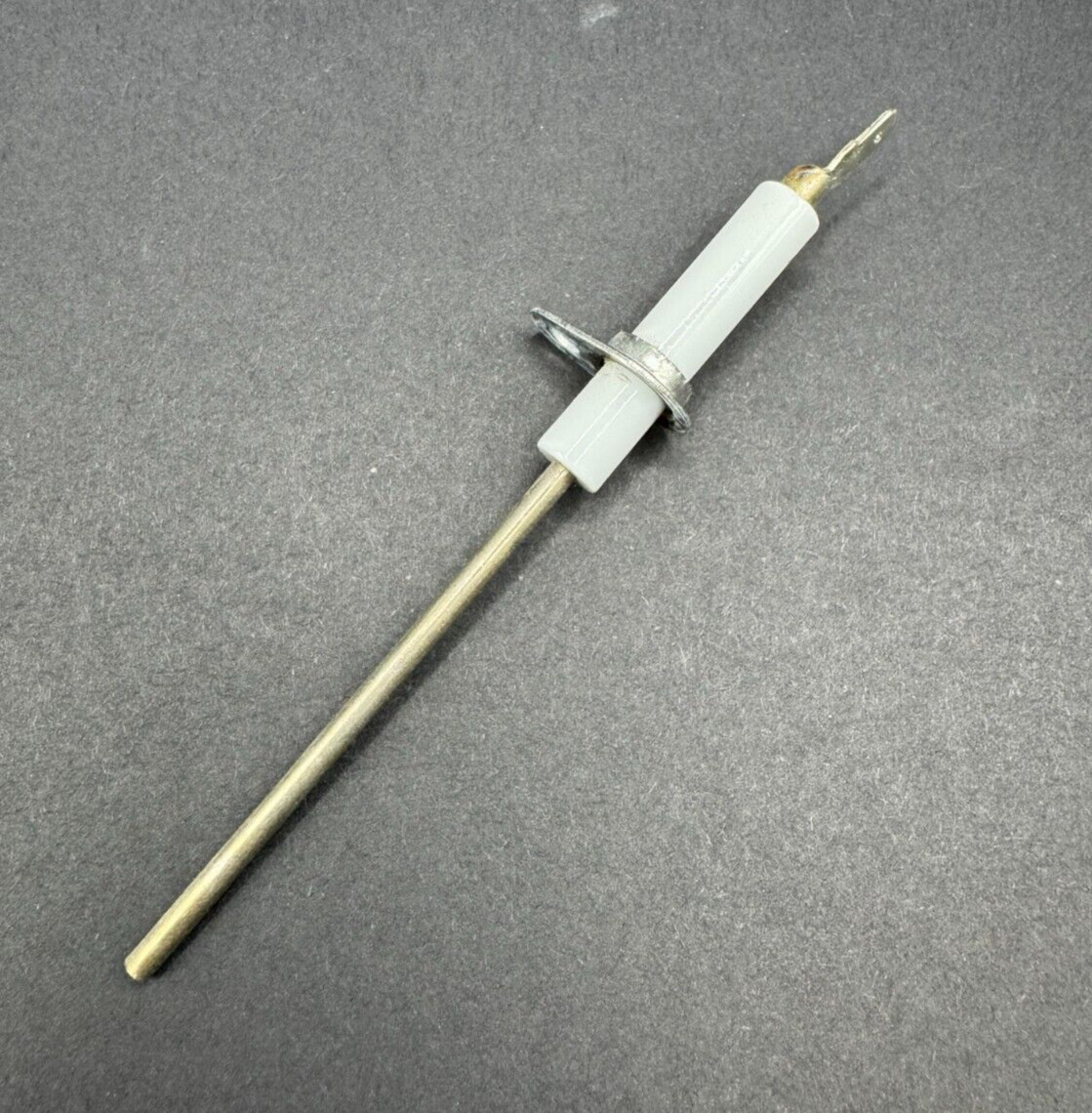 ZH-572A Henghui Flame Sensor **Q74**