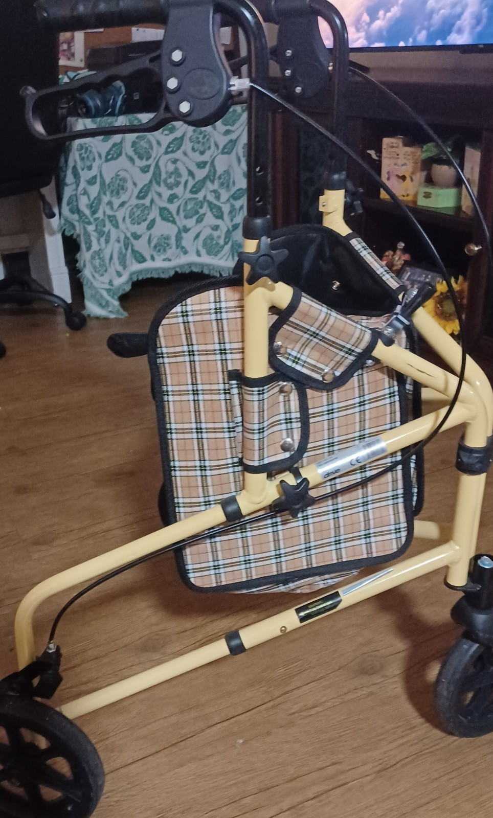 Drive Medical Winnie Lite Supreme 3 Wheel Rollator Rolling Walker, Tan/Plaid