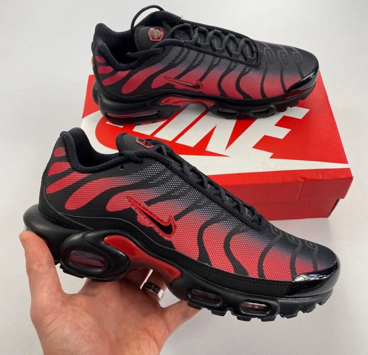 Nike Tn Air Max Plus - Bred Reflective DZ4507-600 Schuhe Sneaker Herren Sport