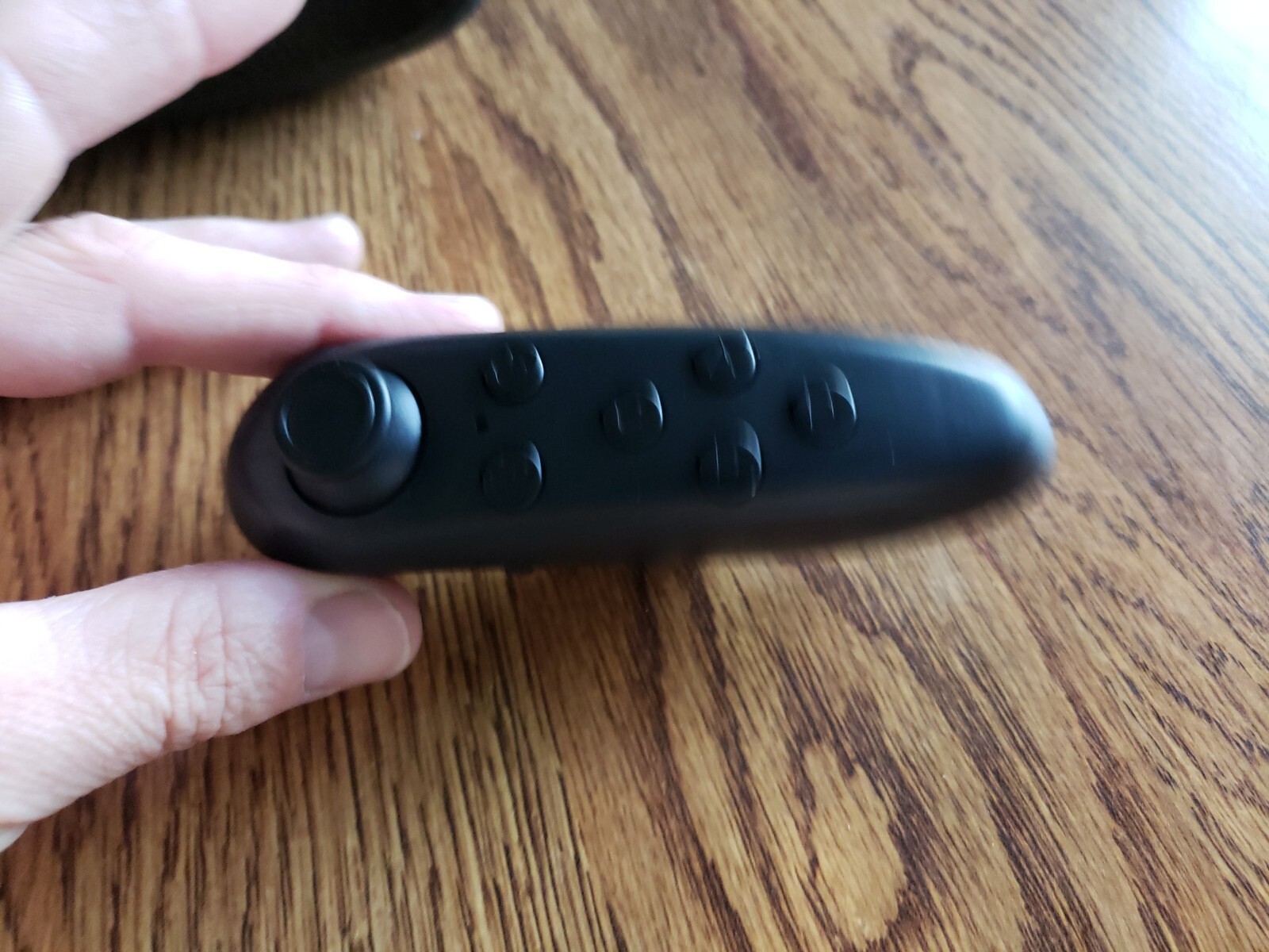 CYNOCULARS Virtual Reality Headset & Remote in very good condition