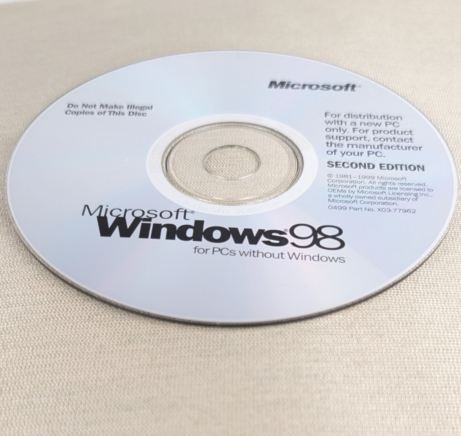 Microsoft Windows 98 Second Edition Install Disc. Disc Only NO KEY!