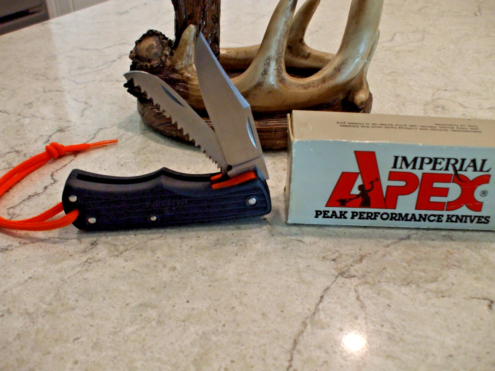 IMPERIAL AP6  4" LOCKBACK WITH SAW BLADE ,NEW IN BOX VINTAGE,NICE DEAL!!!