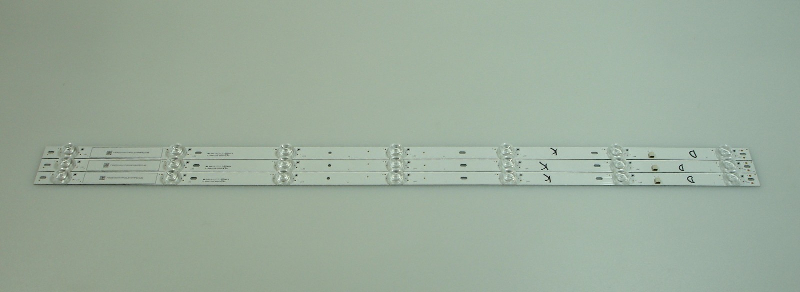 NEW Vizio JL.D40071330-202CS-M LED Kit (3) for D40F-G9