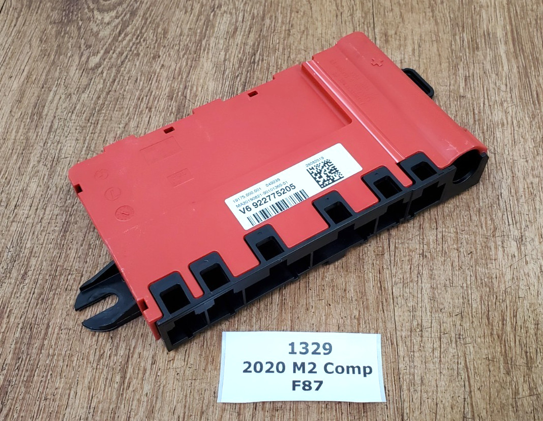 ✅OEM BMW F22 F30 F32 F36 F87 F82 M4 Battery Power Distribution Junction Fuse Box
