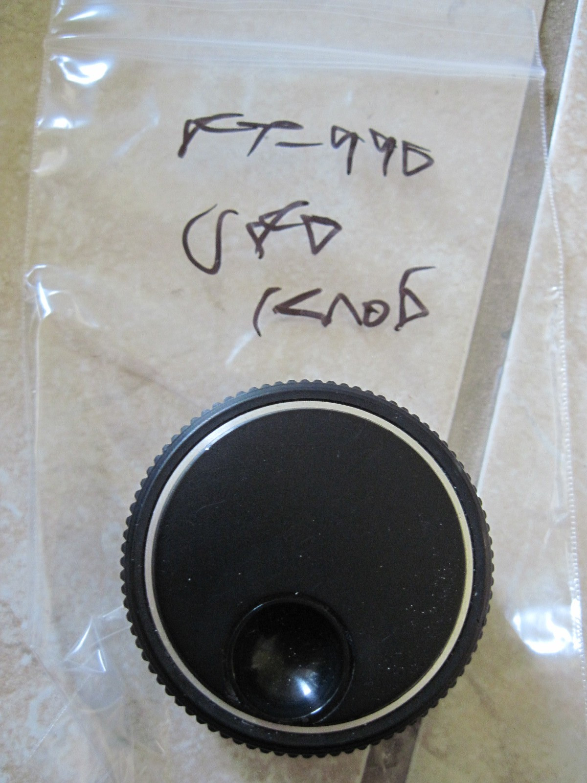 Yaesu FT-990 Original   VFO knob with rubber grip ring in nice shape