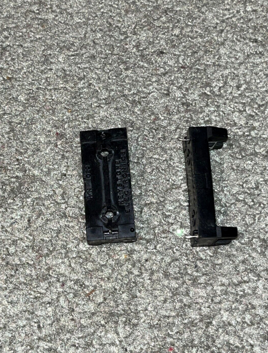 Pair Keystone Electronics 1029 Keystone PCB Mount Battery Holder for 2/3 A Batt
