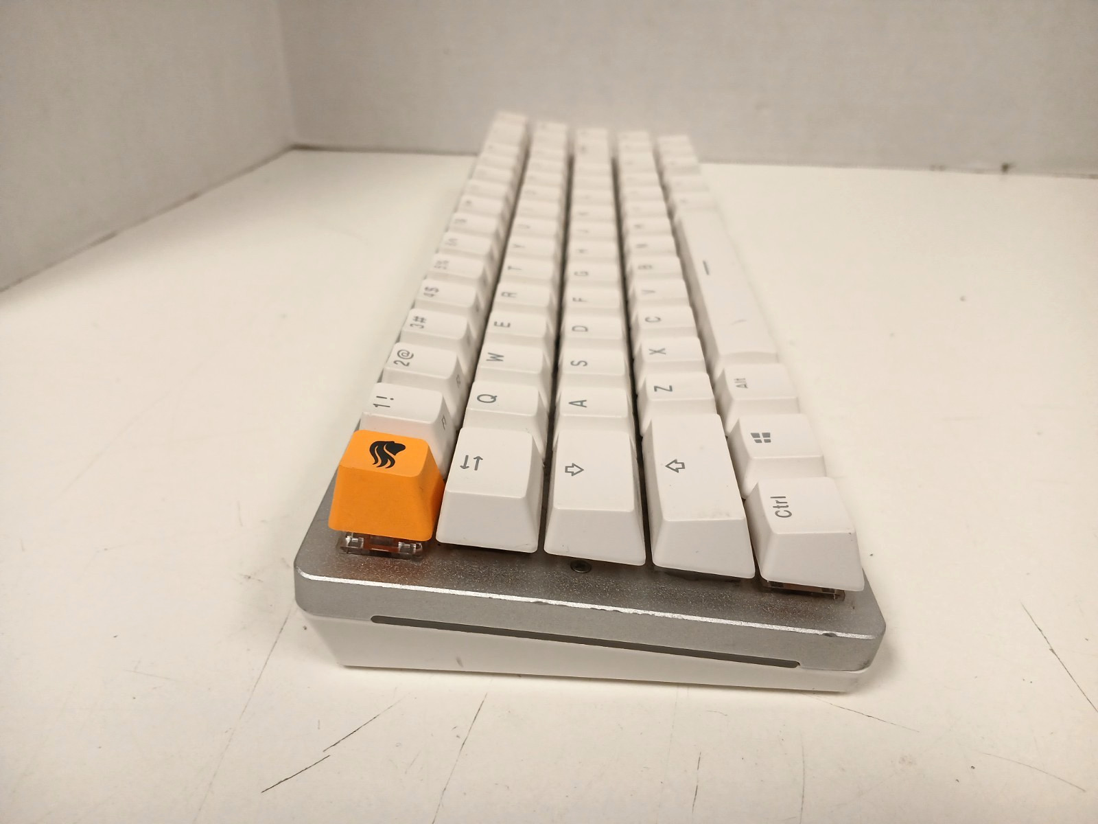 Glorious GMMK 2 Pre-Built Compact Modular Mechanical keyboard, White - NO BOX