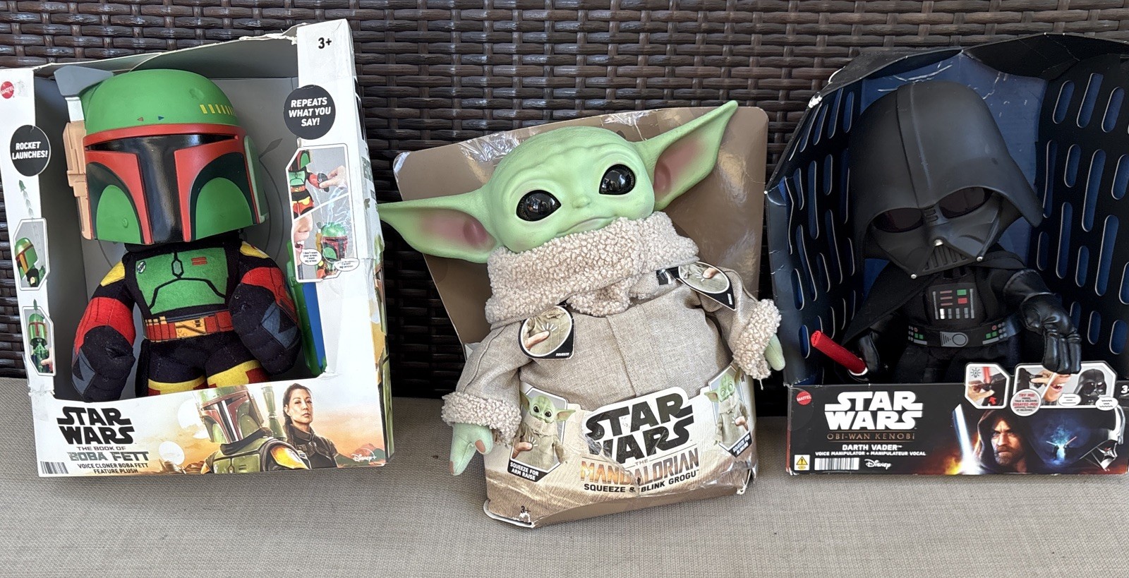 Star Wars Mandalorian Squeeze & Blink Grogu Boba Fett Voice Clone Obi Wan Kenobi