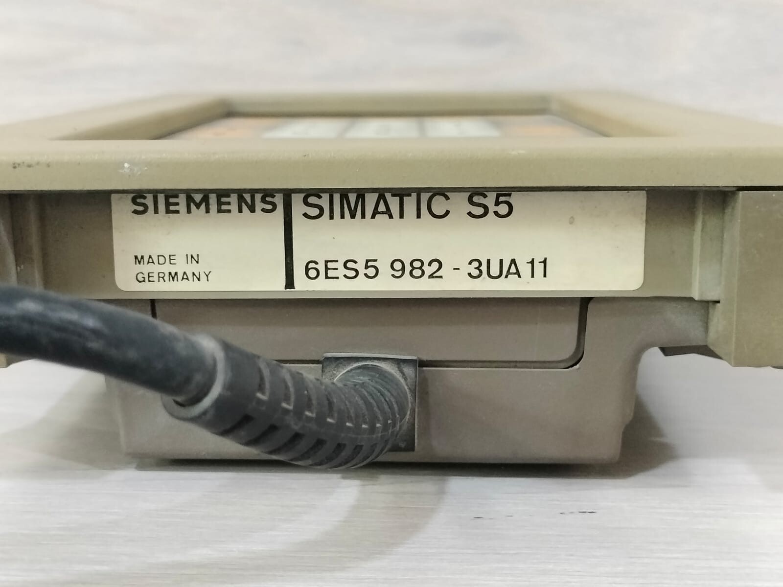 SIEMENS OP 393 II-C OPERATOR PANEL 6ES5 393-OUA13 W/O ACCESSORIES