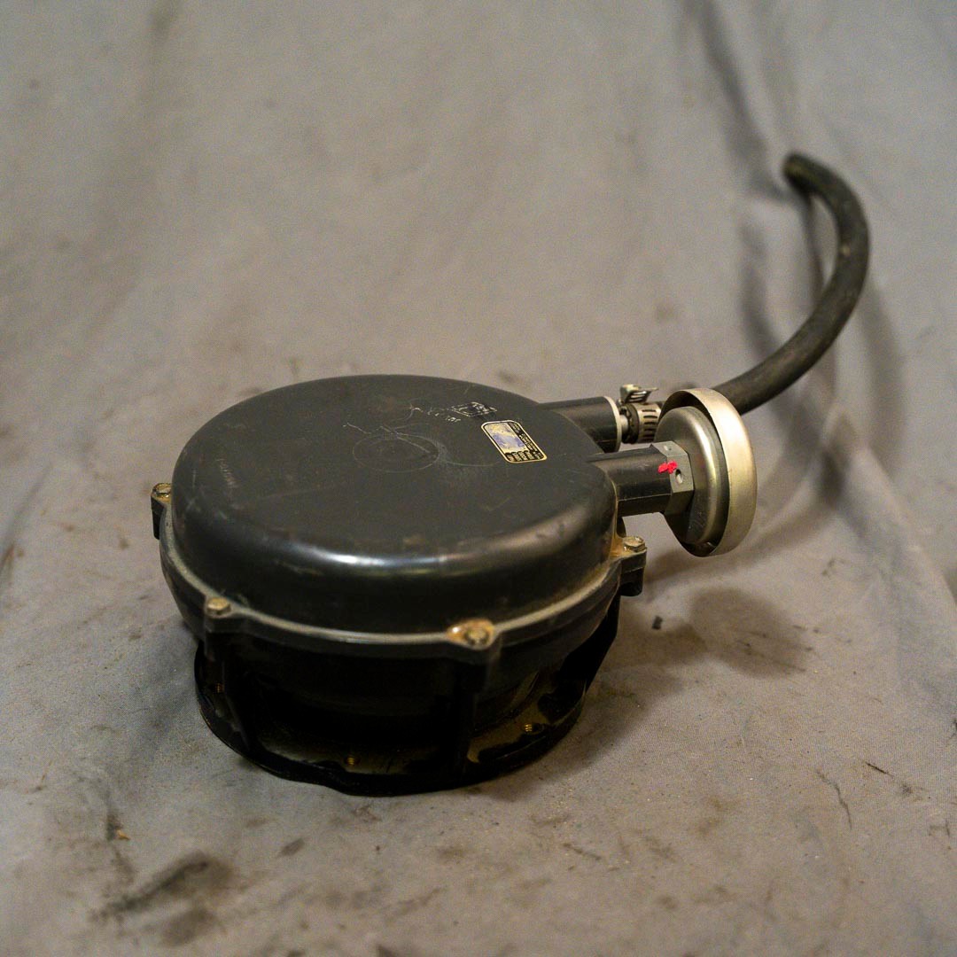 Garrett Airesearch Cabin Pressure Outflow Safety Valve Assembly P/N 30310-3
