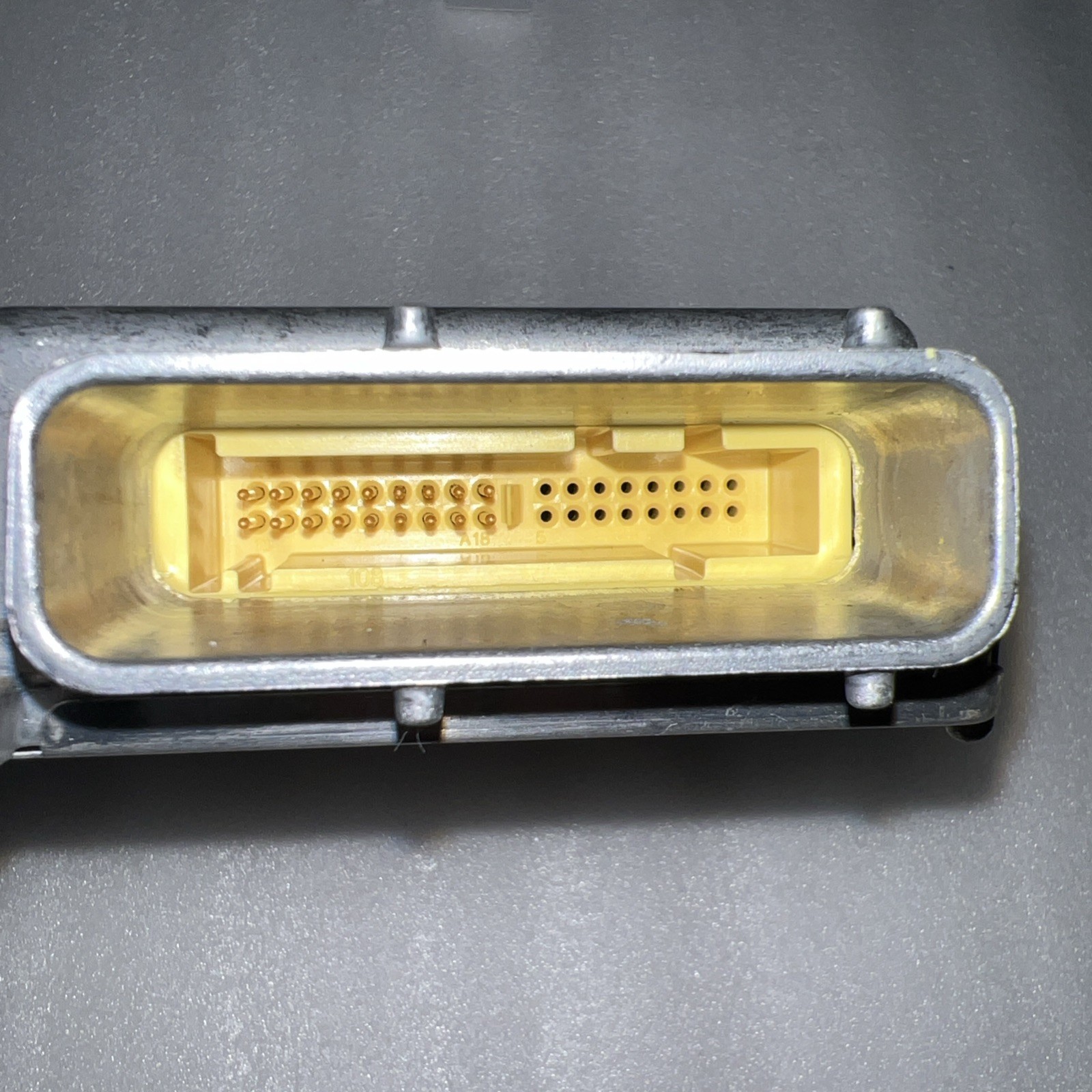 1999-05 Suzuki Vitara ELECTRONIC SRS BAG Control Module 38910-66D20