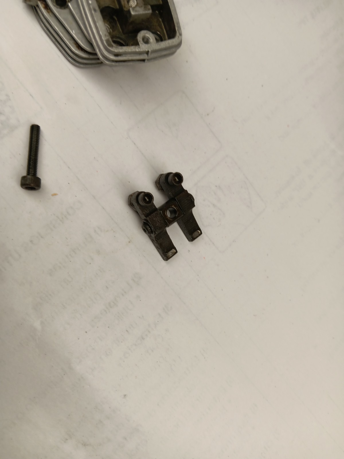 MAGNUM XL 52 Four Stroke R/C Engine Cylinder Head with Rockers