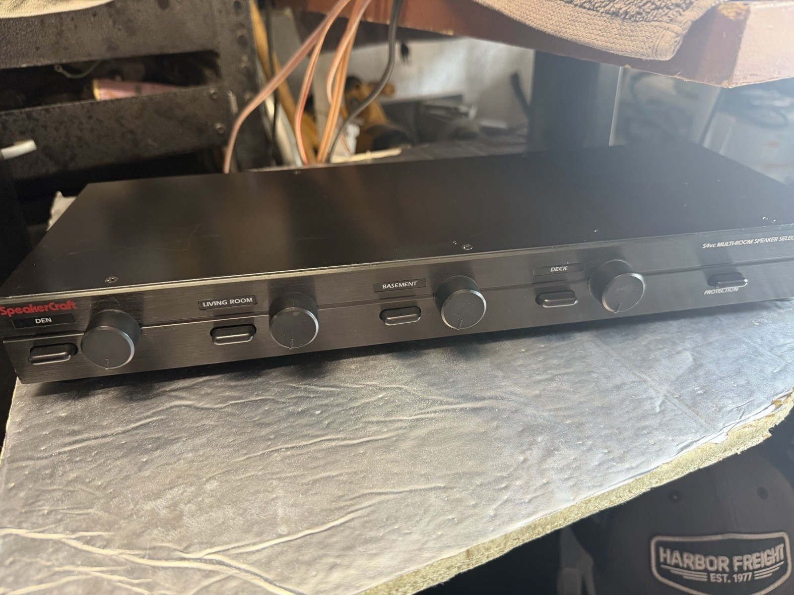 SpeakerCraft S4VC Multi Room Speaker Selector w/ Speaker Outputs Tested WORKING