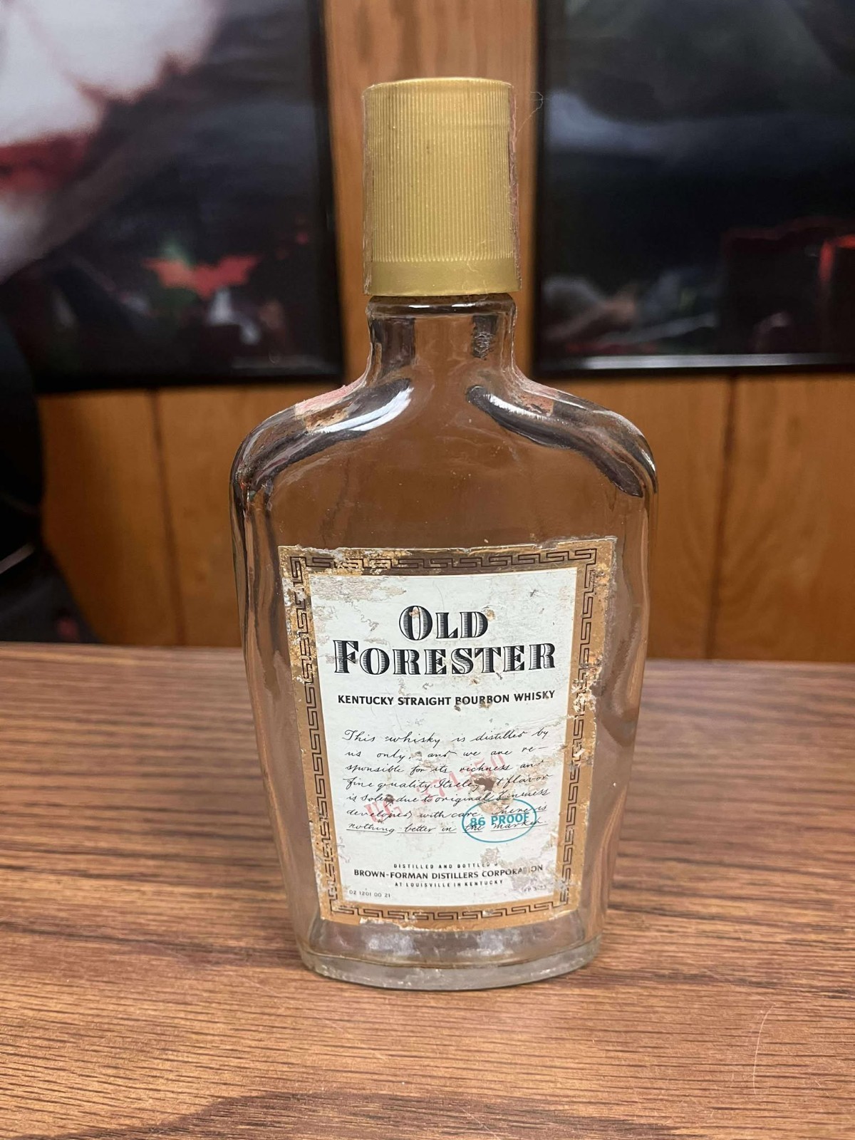 1977 BROWN FORMAN OLD FORESTER EMPTY 86 PROOF 4 YEAR HALF PINT BOURBON BOTTLE