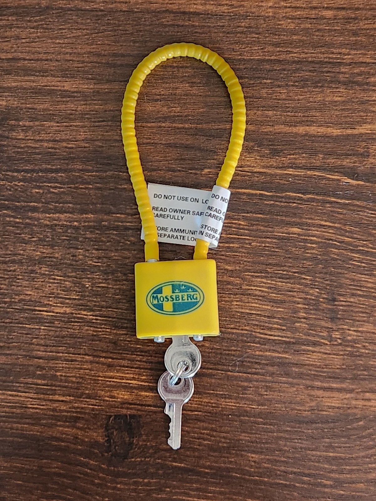 MOSSBERG CABLE LOCK W/ 2 KEYS