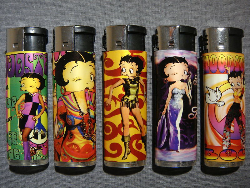 BETTY BOOP SET OF 5  ELECTRONIC LIGHTERS