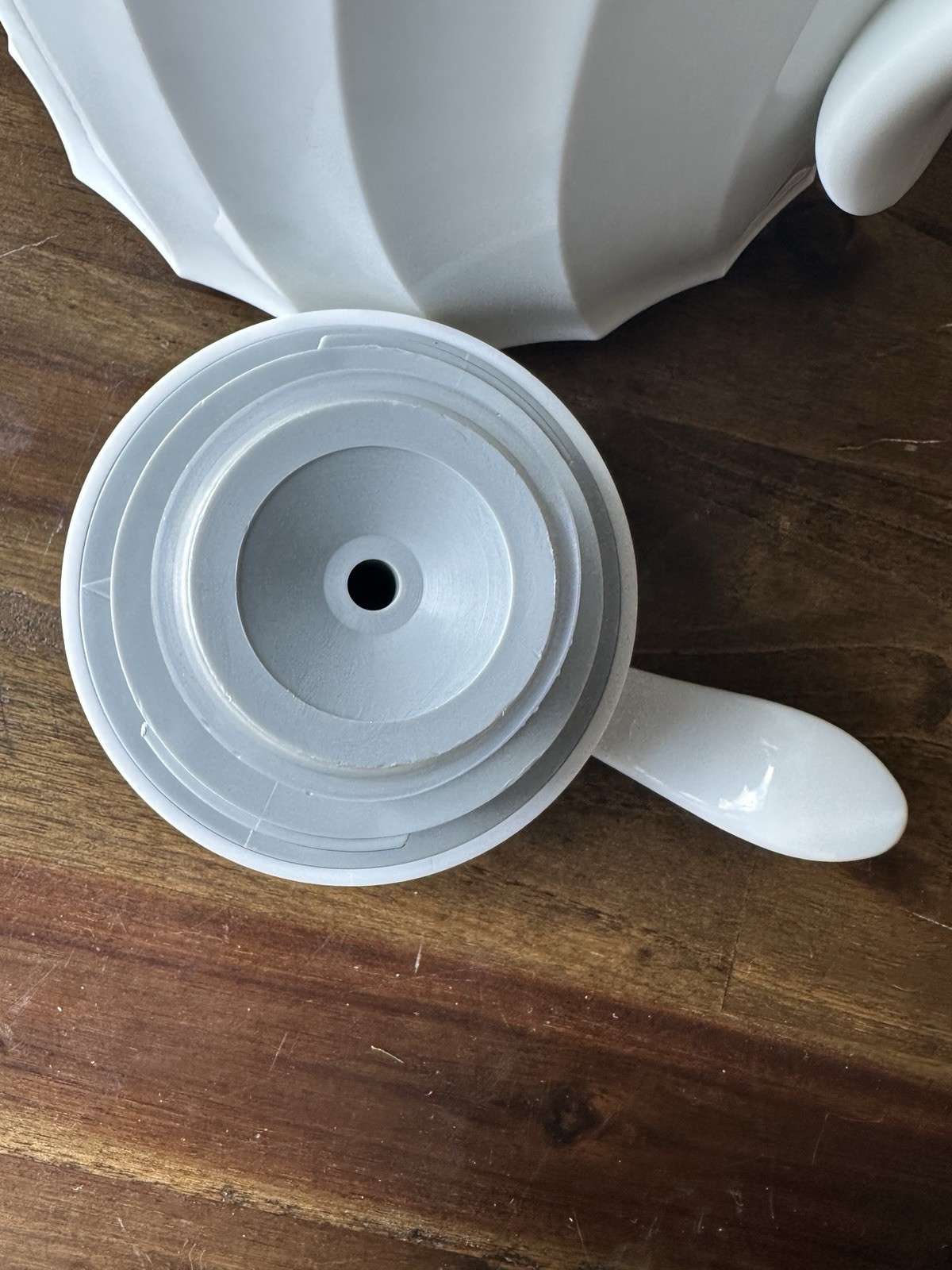 Modern White Thermal Coffee Carafe Server Insulated Pitcher 10” Swirl Design
