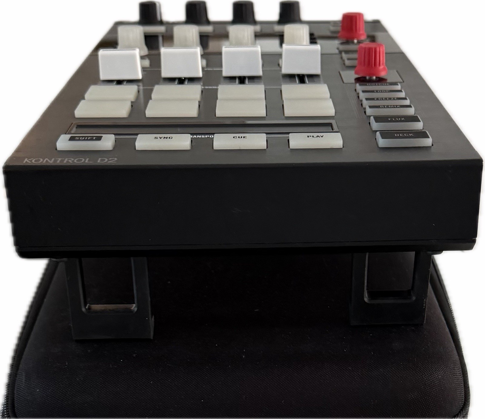 Native Instruments Traktor D2 Kontroler