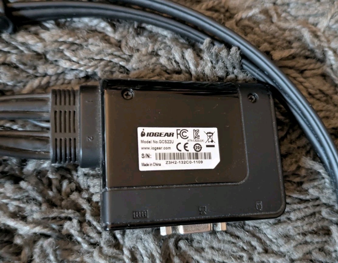 KVM Switch, IOGEAR 2-Port, USB/VGA