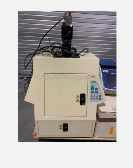 BIO-RAD GEL DOCUMENTATION SYSTEM GEL DOC 2000 WITH CAMERA