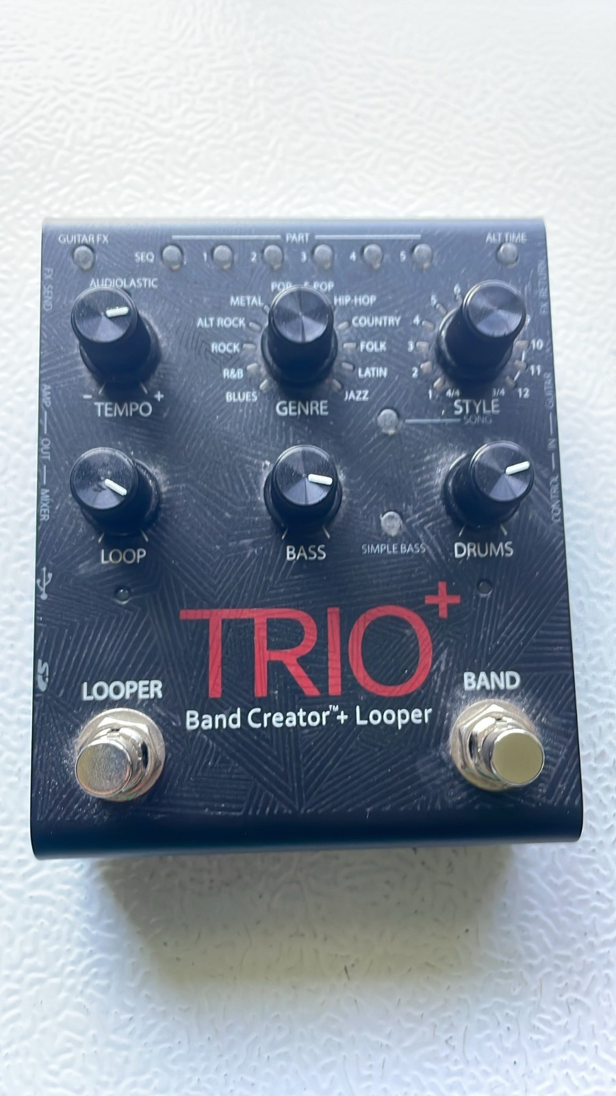 DIGITECH TRIOPLUS Multi-Processor Band Creator Guitar Looper