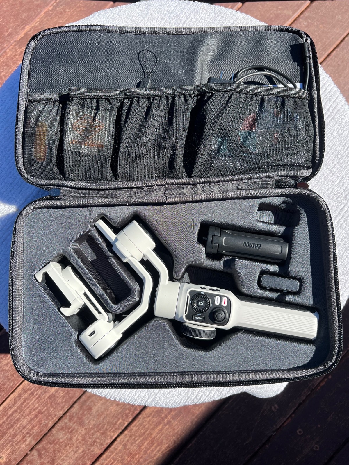 zhiyun smooth 5s ai gimbal stabilize