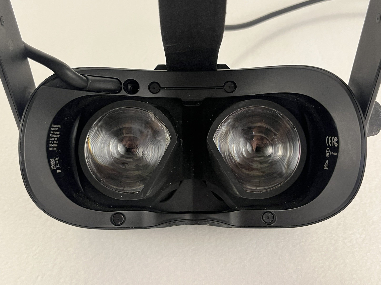 Valve Index VR Headset and Cables only / DAMAGED TETHER - Tested