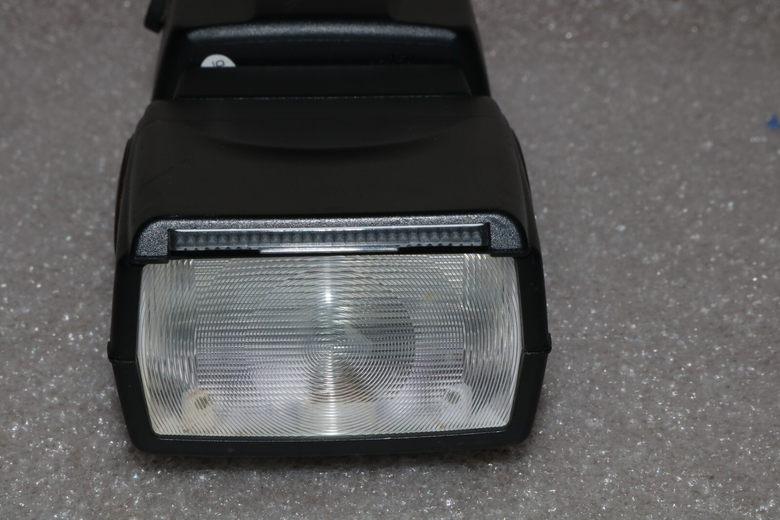 YN468-II Digital Flash for Canon TTL Digital Camera, Pre-Owned .