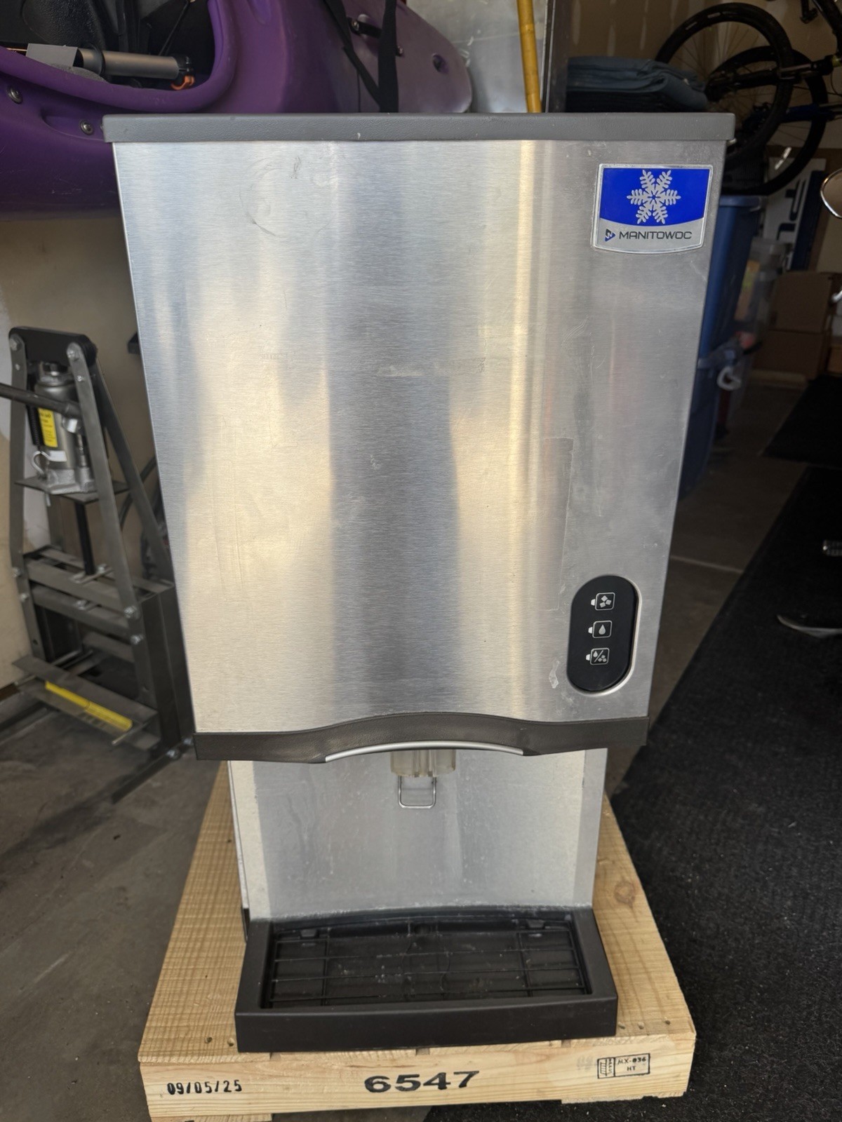 Manitowoc CNF0201A-161L Nugget Ice & Water Dispenser, 115V, 151-300 lb