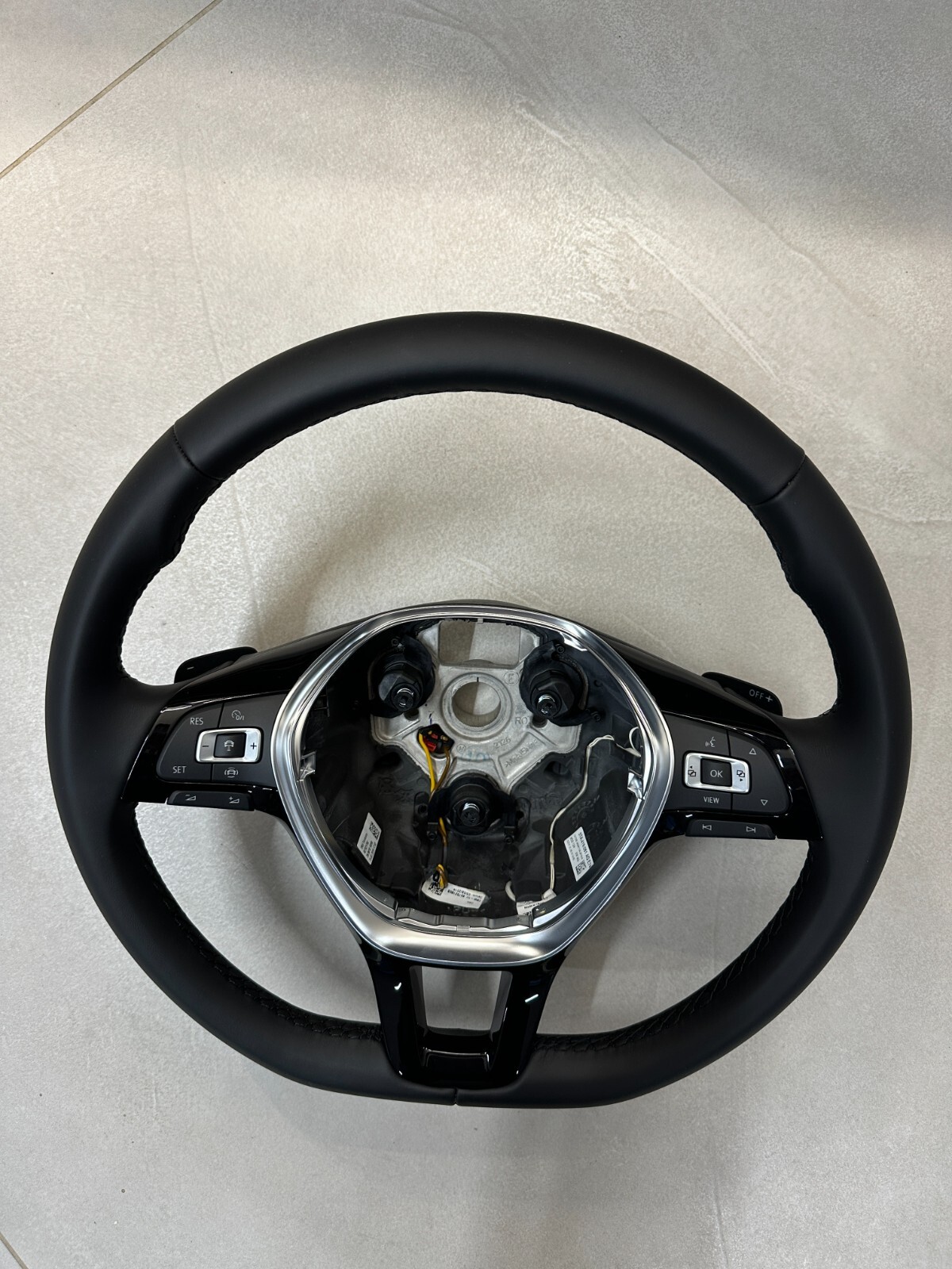 VW TIGUAN, TOURAN, T-ROC SPORT STEERING WHEEL LEATHER HEATED 5TA419091AQ NEW ...