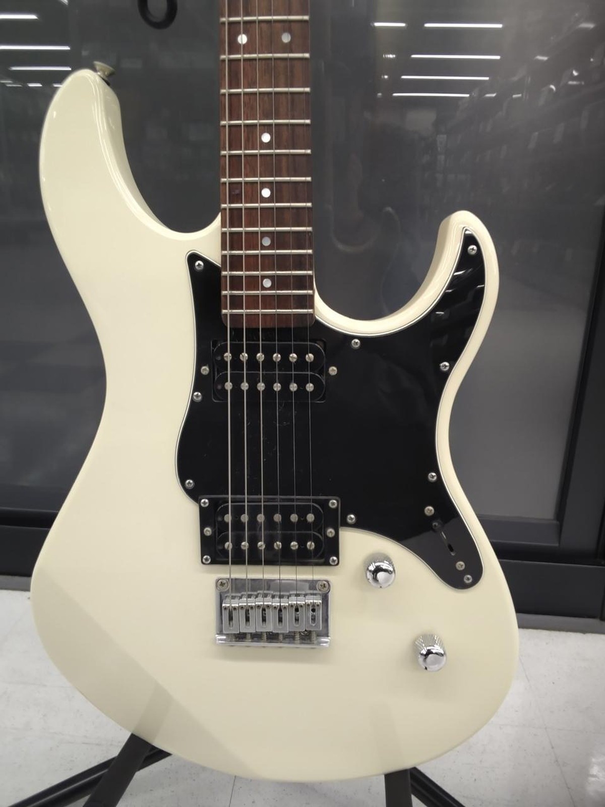 YAMAHA PAC120H Used Alder body Maple neck Rosewood fingerboard White w/Soft case
