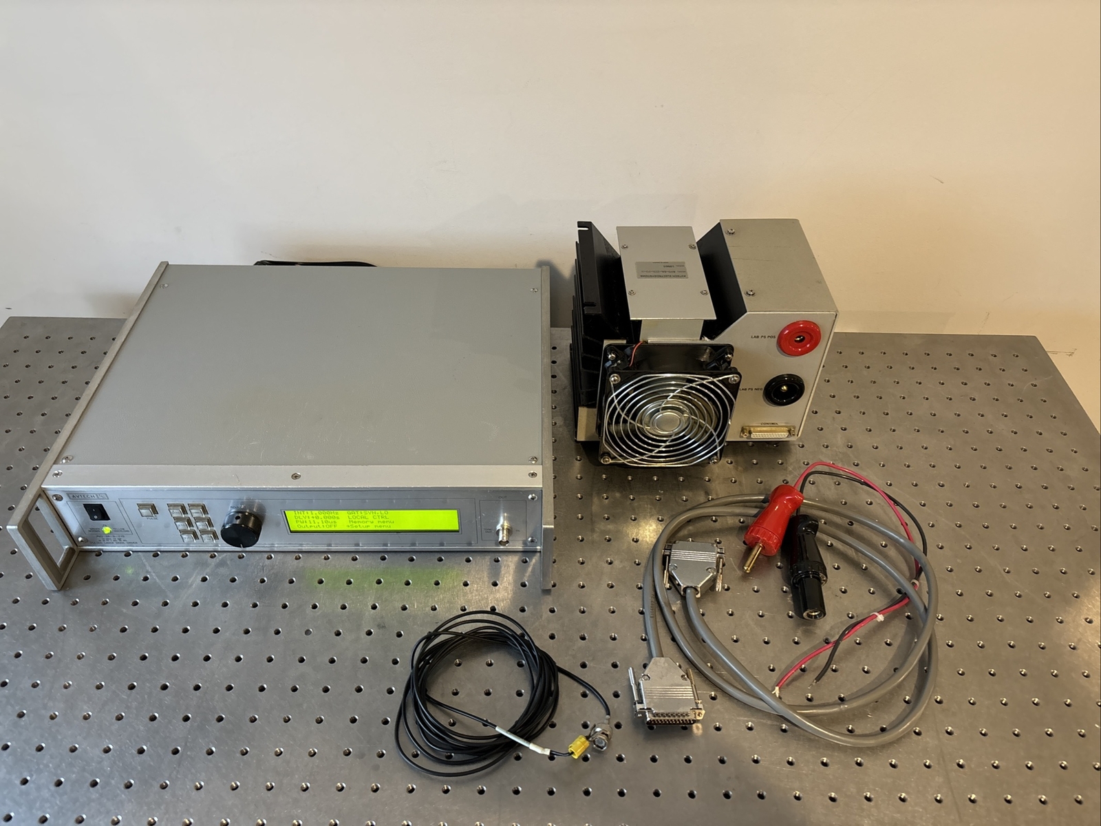 AVTECH AVO-8A-B Pulsed Laser Diode Driver 30V 10A 10uS-1Sec