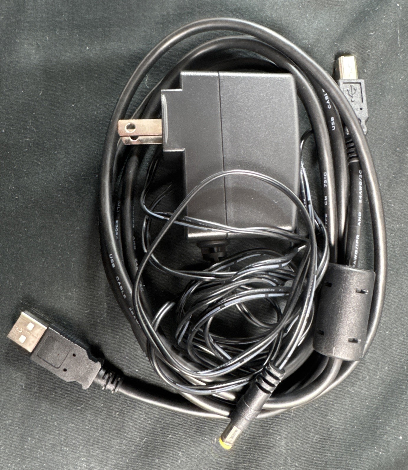 Numark iDJ3 Digital DJ Controller for PC and iPod - W/ Power Supply - Tested