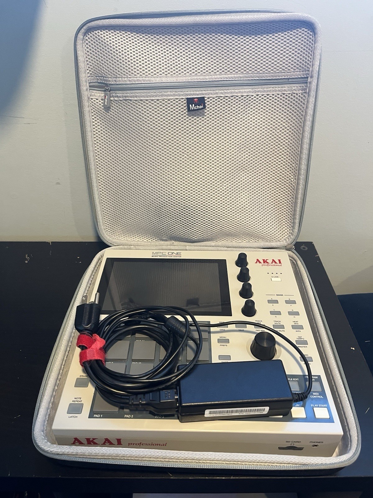 Akai Professional MPC One White Sampler & Sequencer 16-Pad w/ Case & Power