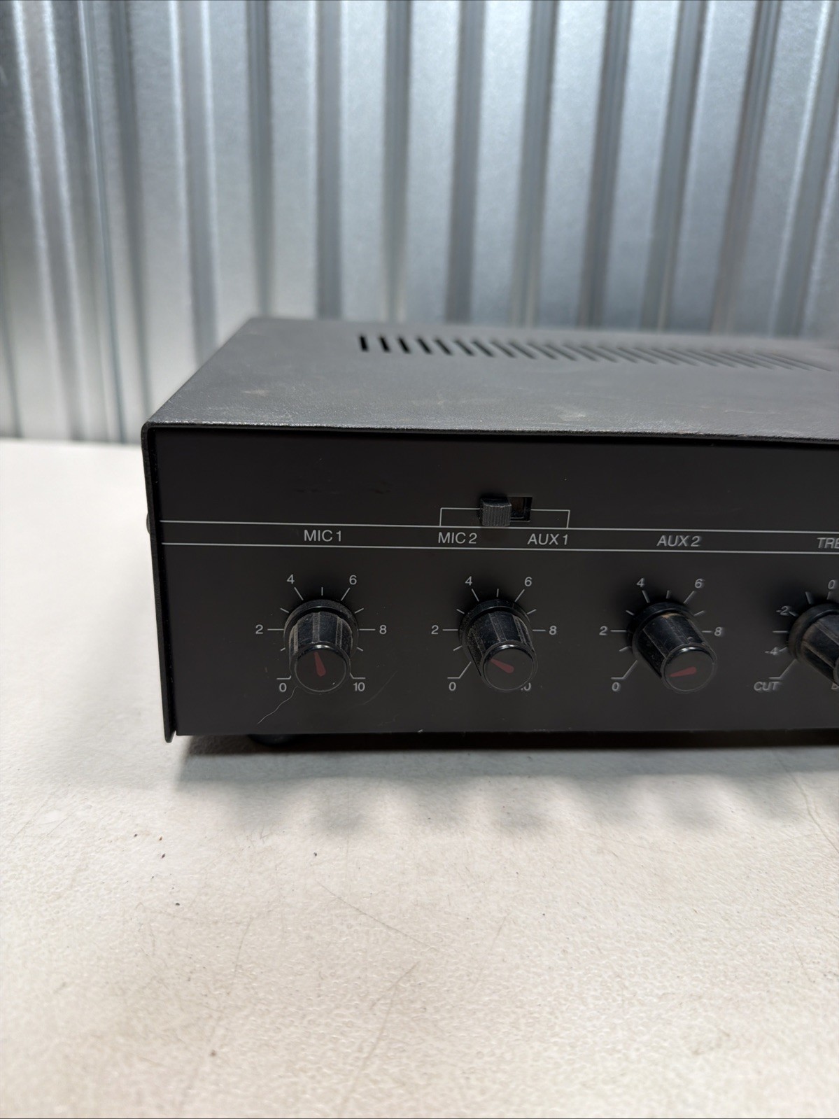 Bogen C-60 Classic Series Mixer Amplifier