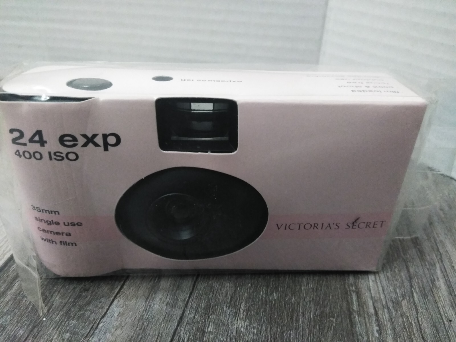 PROMOTIONAL Victoria's Secret 24 exp 400 ISO 35mm Camera with Film (SEALED)