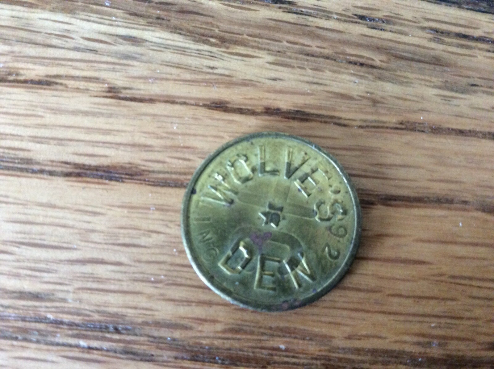 Wolve's Den Brass US Token Saint Paul Minnesota Ramsey County THIS FAMILY?