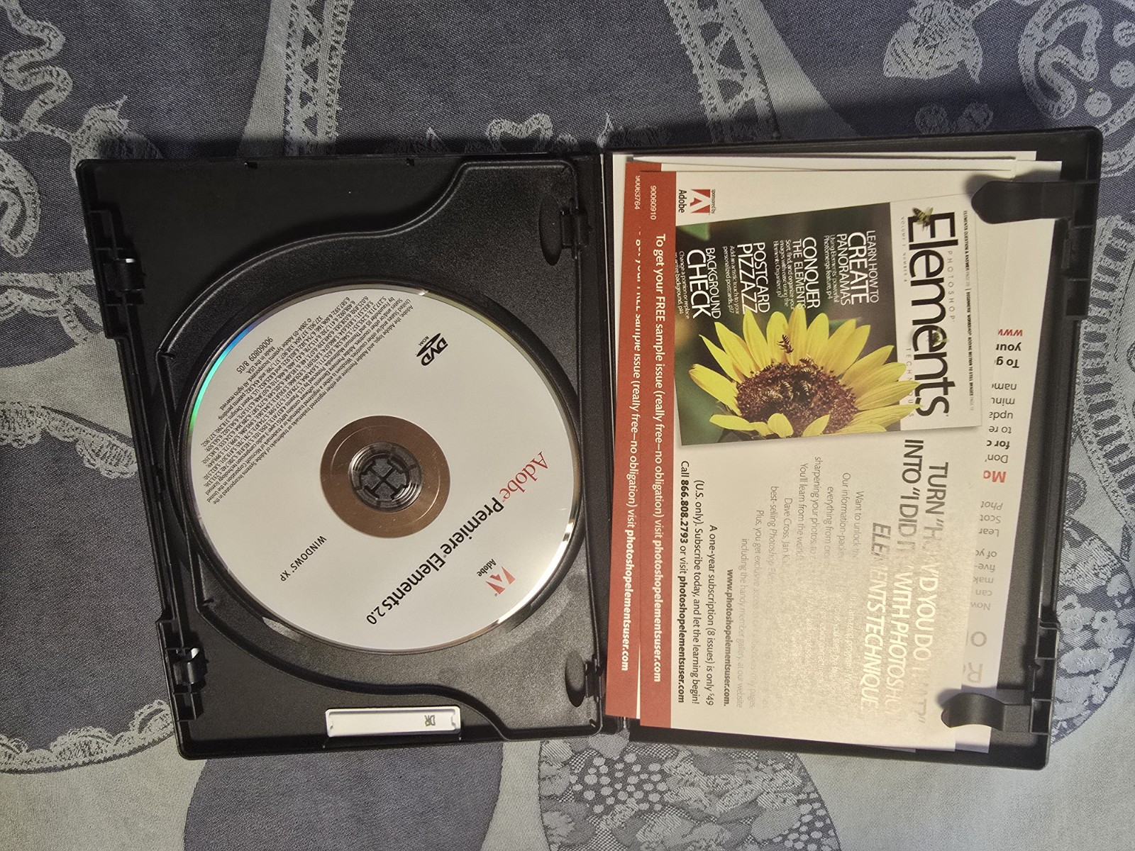 Adobe Photoshop Elements 4.0 And Adobe Premier Elements 2.0 (PC) W/ Code